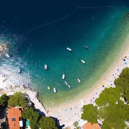 Apartments By The Sea Brela, Makarska - 6688 Brela