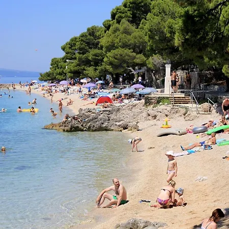 Apartments By The Sea Brela, Makarska - 6688 Apartment *
