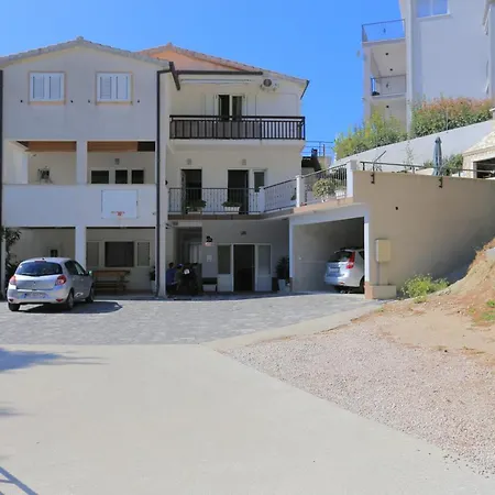 Apartments By The Sea Brela, Makarska - 6688 Brela
