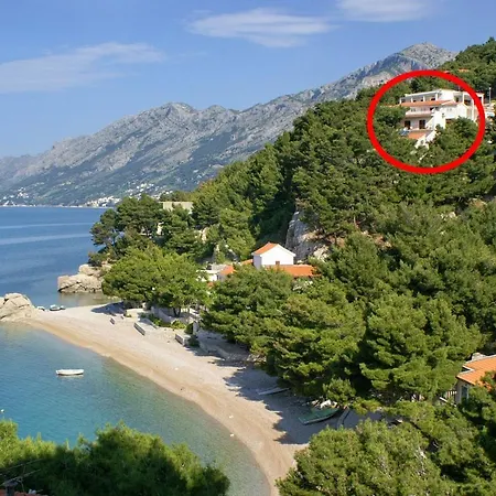 Apartments By The Sea Brela, Makarska - 6688 *