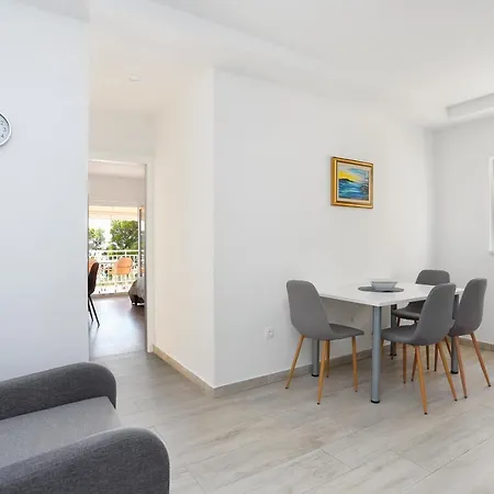 Apartments By The Sea Brela, Makarska - 6688