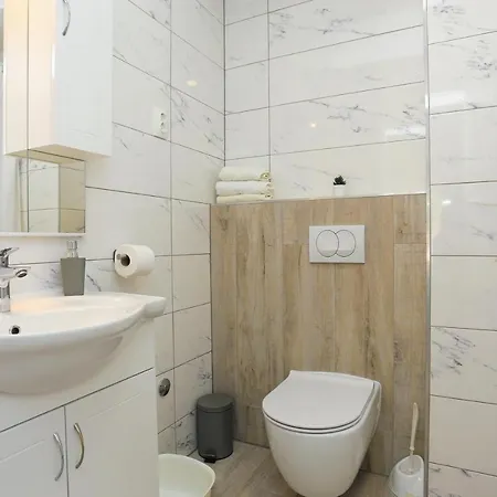 Apartments By The Sea Brela, Makarska - 6688