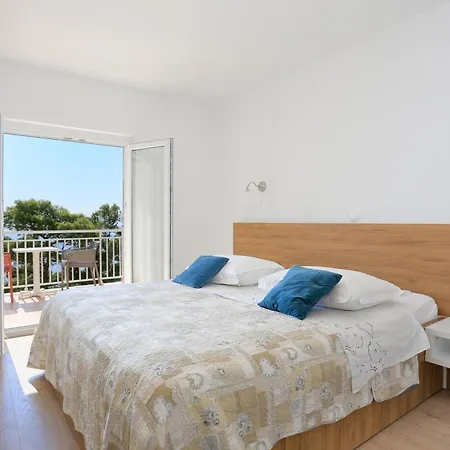 Апартаменты By The Sea Brela, Makarska - 6688 *